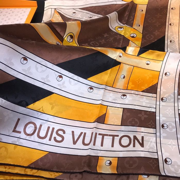 Louis Vuitton Scarf LVS00177